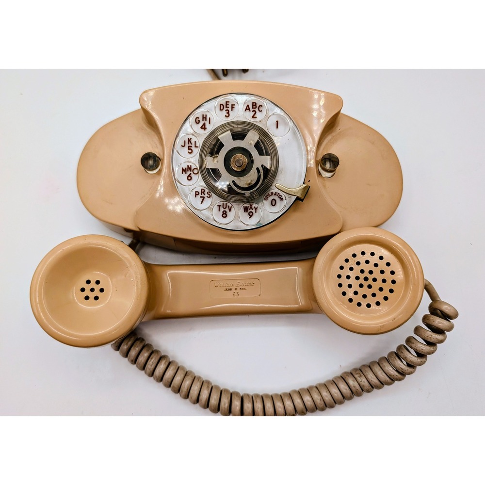 Vintage 1963 Western Electric Princess Phone Beige Rotary Bell System